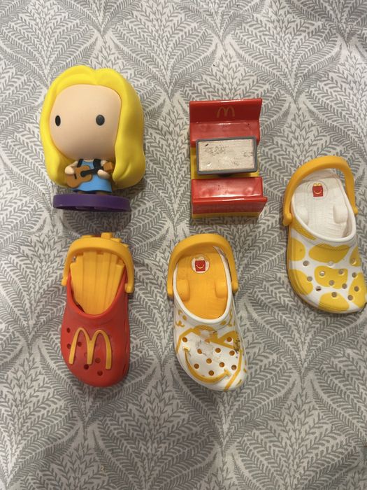 іграшки з макдональдзу