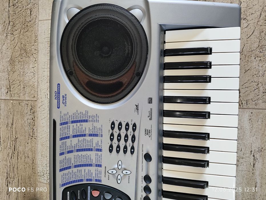 Синтезатор Casio CTK-671 динамічні клавіші.
