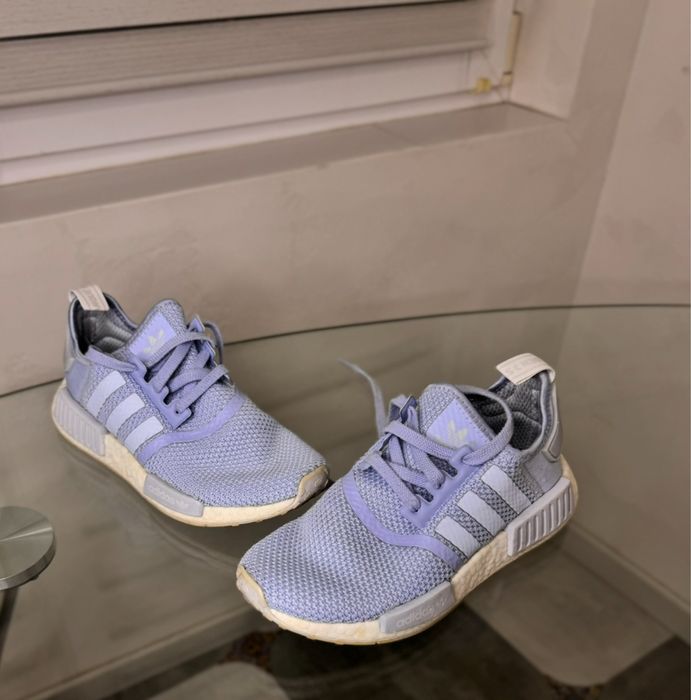 Жіночі кросівки adidas