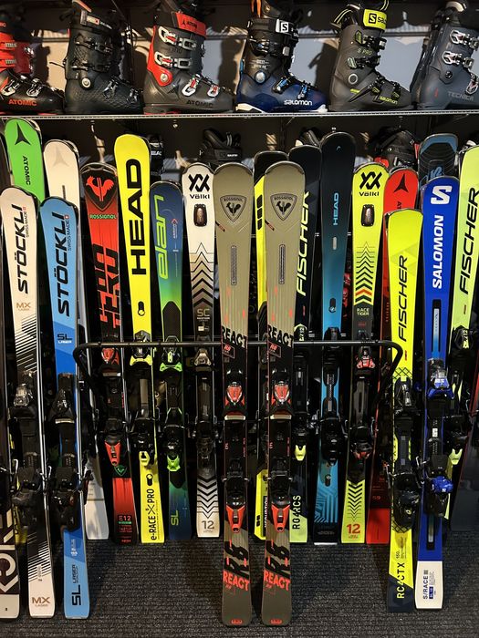 Narty Rossignol React 6 Rossi React 7 Rossi React 8 Rossi React RT