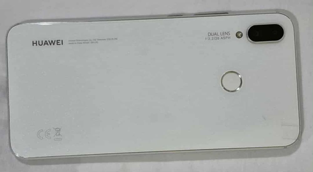 Мобільний телефон huawei p smart+