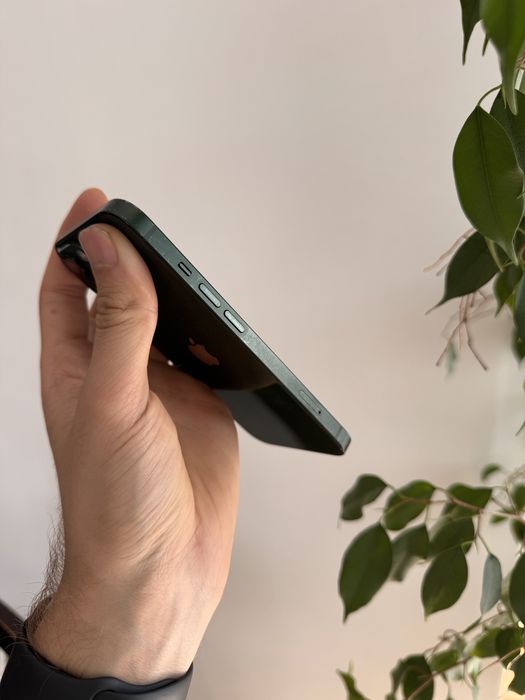 Iphone 13 stan bardzo dobry 87% baterii GWARACJA