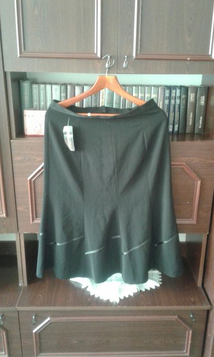 Спідниця нова на 50 розмір