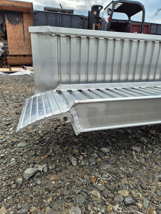 Najazdy aluminiowe komplet | 3,5m ↔ | 2100kg | szerokość 35cm