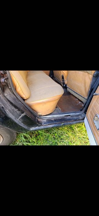Автомобіль волга 24