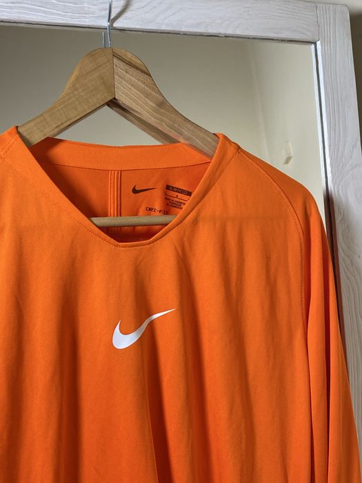 Спортивна чоловіча кофта Nike L розмір