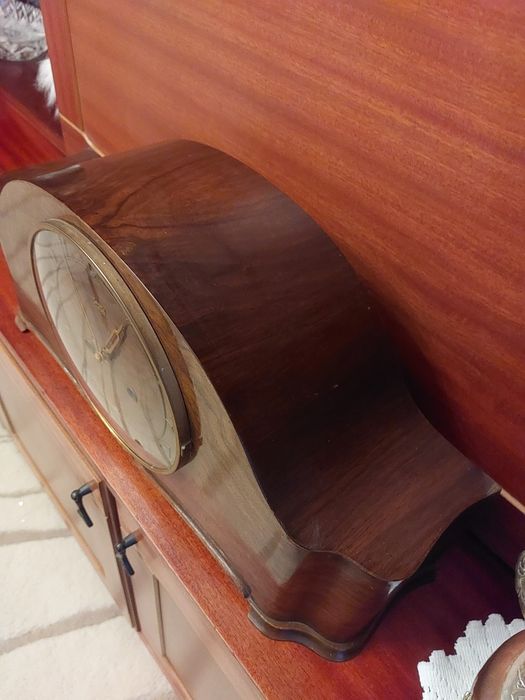 Zegar stary na komodę lub kominek