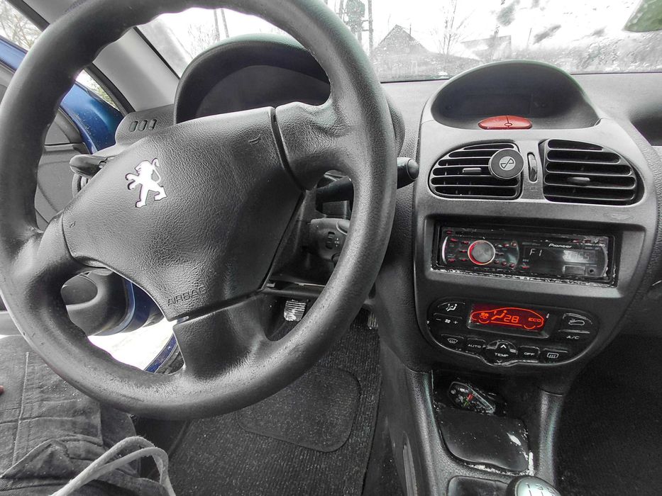 Jedyny w PL 206 z 1.6HDI climatronic PT na rok! Rej PL