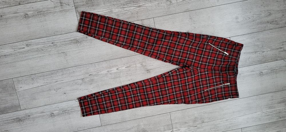 Spodnie czerwona kratka Medicine rozmiar M