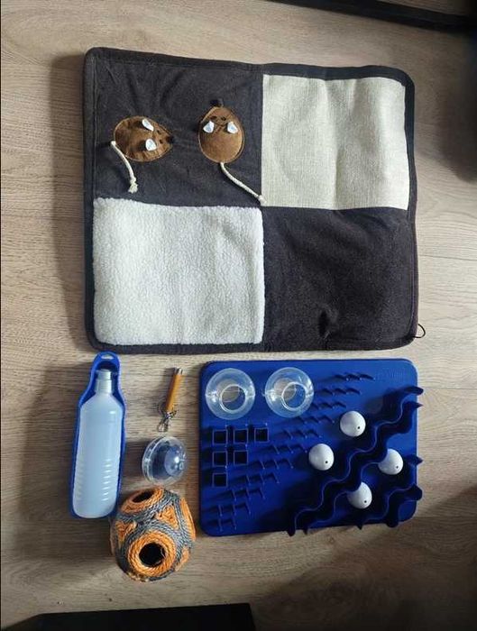 Zestaw zabawek dla małych kotów Snackboard butelka laser snackball