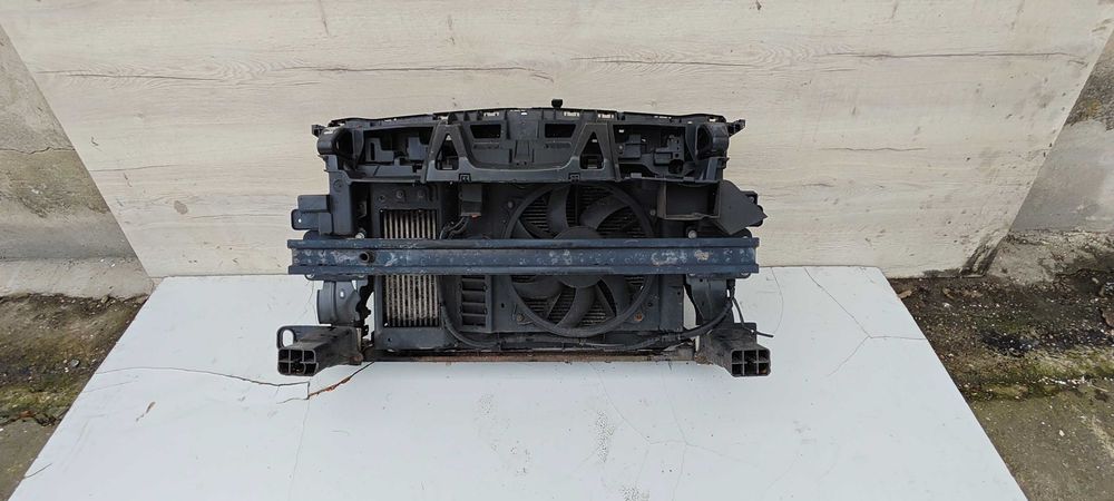 Pas Przedni kompletny Peugeot 5008 1.5 HDi