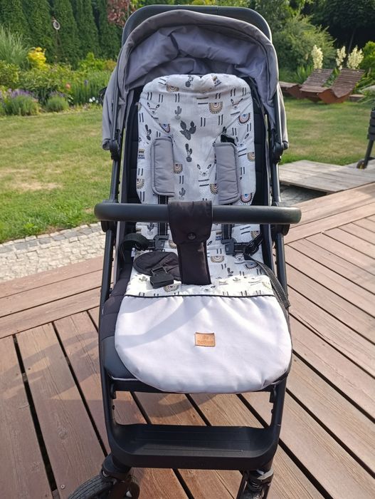 Wózek spacerowy CARRELLO BRAVO dla dziecka do 22 kg DUŻE koła EVA