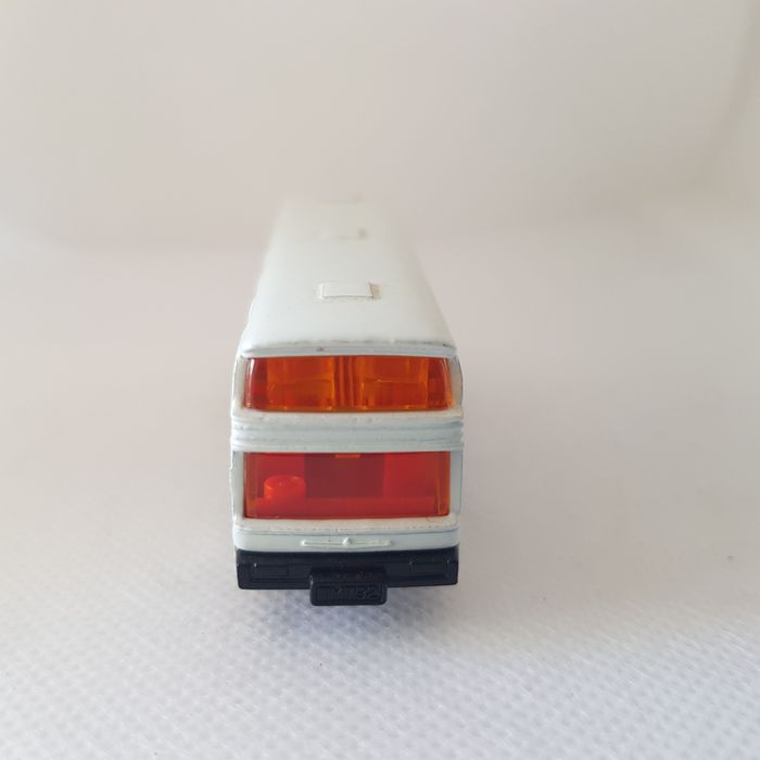 Tomica F37 Neoplan Bus Skyliner