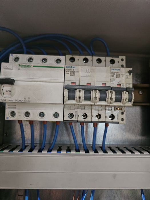 Eletricista baixa tensão