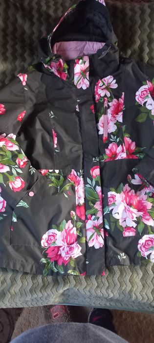 Гарна демісезонна куртка "4 в одній".