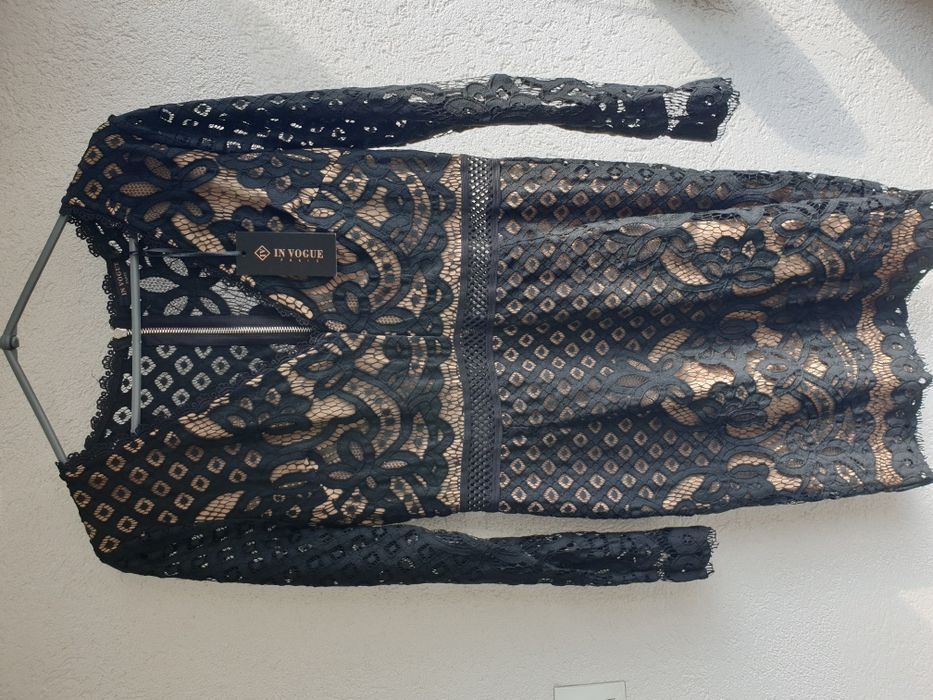 Sukienka koronkowa roz M