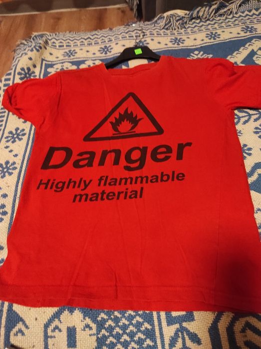 Koszulka czerwona 146