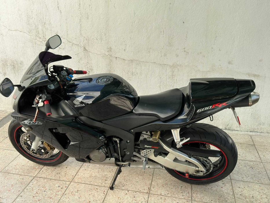 Cbr 600 RR - Pronta a andar