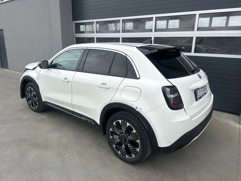 Fiat 600 / 100KM / Salon Polska / Niski Przebieg / rok produkcji 2024