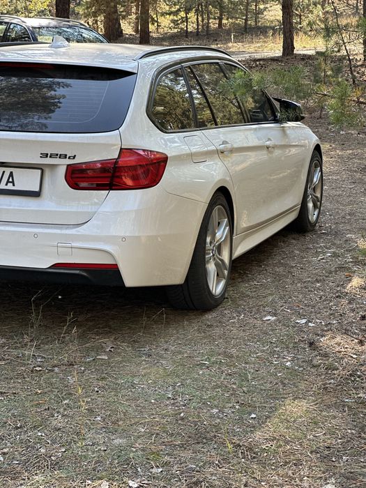 BMW f31 328d  2017 рік