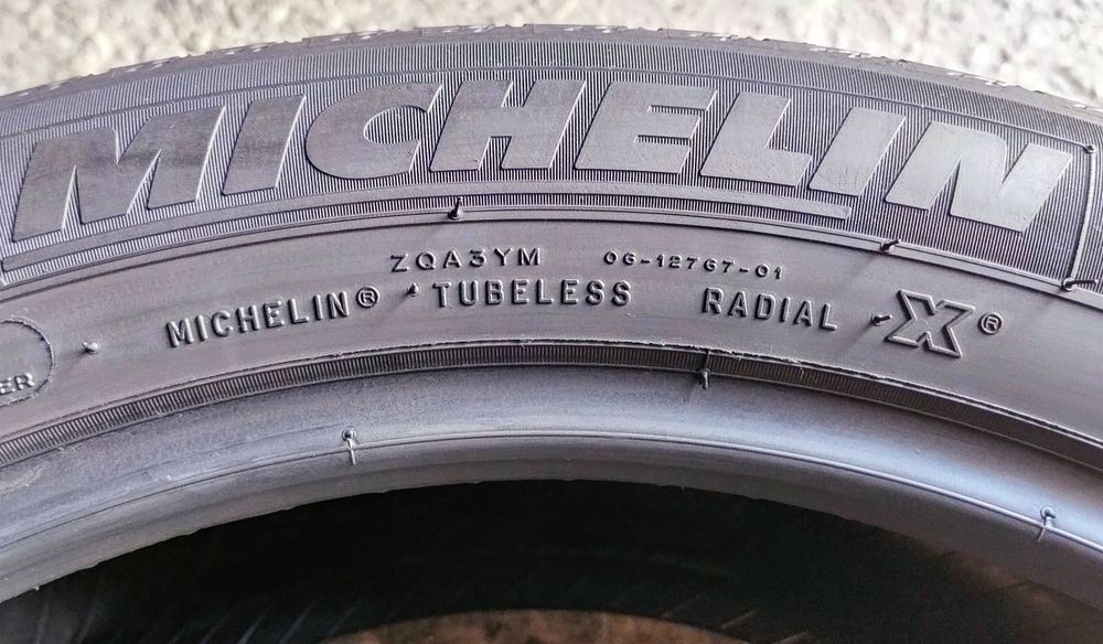 Шини літні R20 255/45 Michelin latitude Sport 3