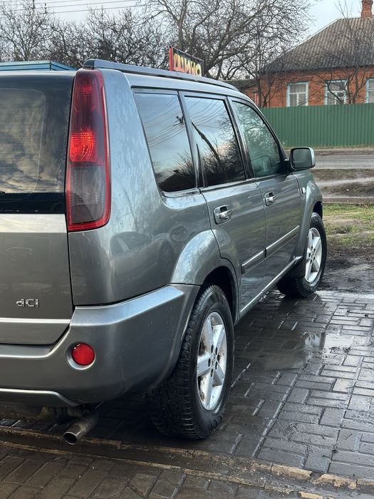 Nissan x-Trail 2.2