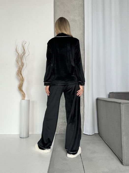 Піжама жіноча велюрова чорна пижама женская велюровая черная