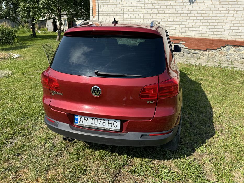 Volkswagen Tiguan 2016 VIN WVGAV7AX0GW058588 фото оголошення 3 з 15