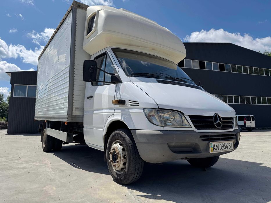 Мерседес вантажний MERCEDES SPRINTER 616