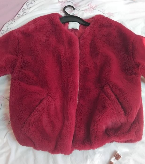 Czerwone futerko Berska M