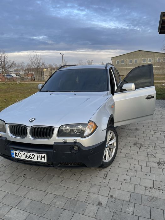 Продам bmw x3 e83