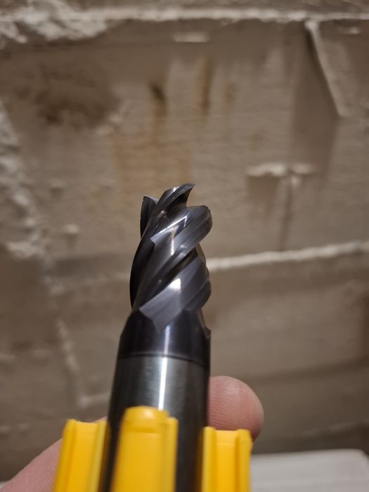 Nowy Fanar - Frez Trzpieniowy Weglik Fi 18,0 32/ 92 Z4 Ha16 Vhm At 440