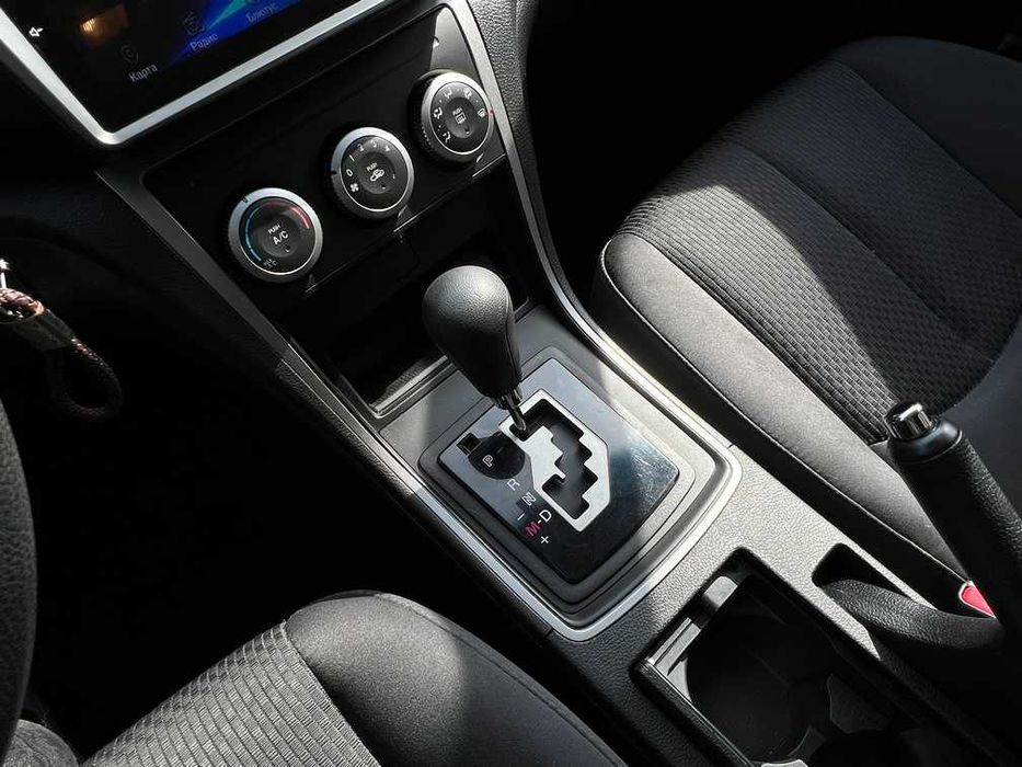 Mazda 6     2012