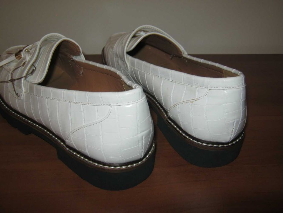 Półbuty białe Dorothy Perkins rozm 7