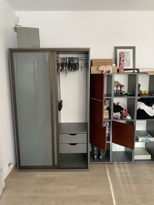 Komplet mebli regały + szafa