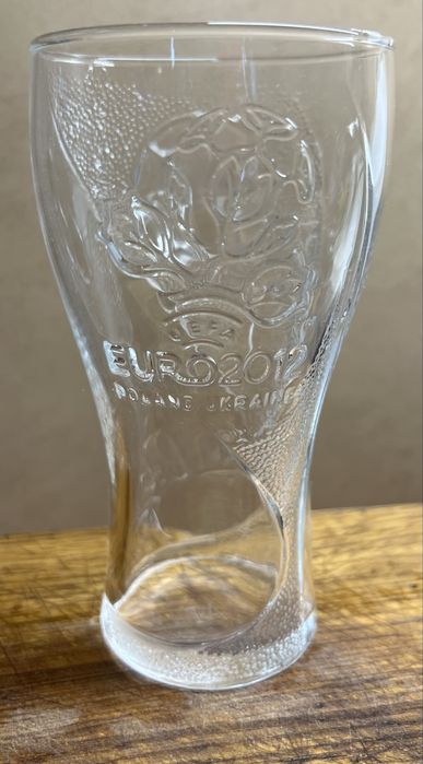 Стакан Coca-Cola, колекційна присвячена чемпіонату з футболу УЄФА2012