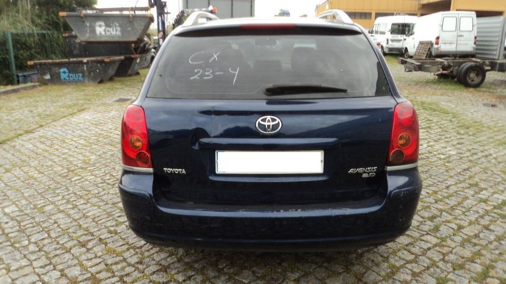 Toyota Avensis Wagon 2.0 D-4D Sol 2003 - Para Peças