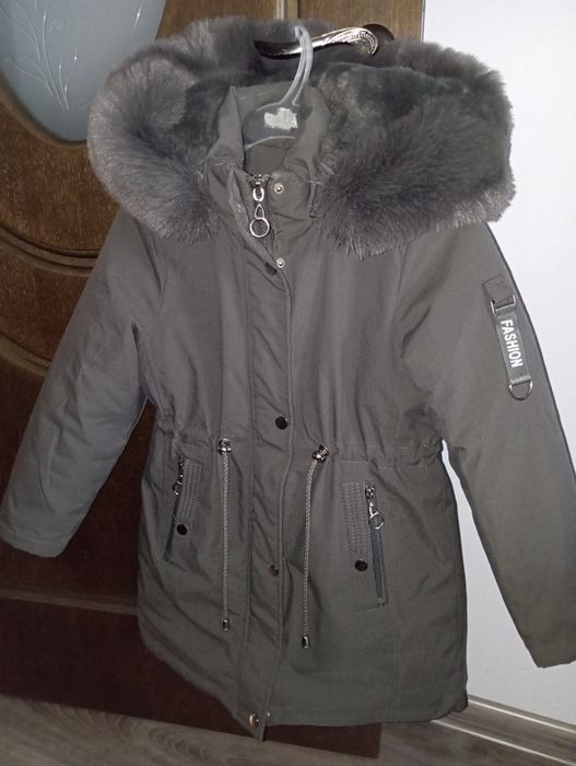Зимова куртка парка на дівчинку 7-8 років