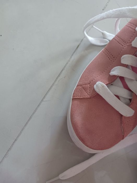 Adidasy damskie.