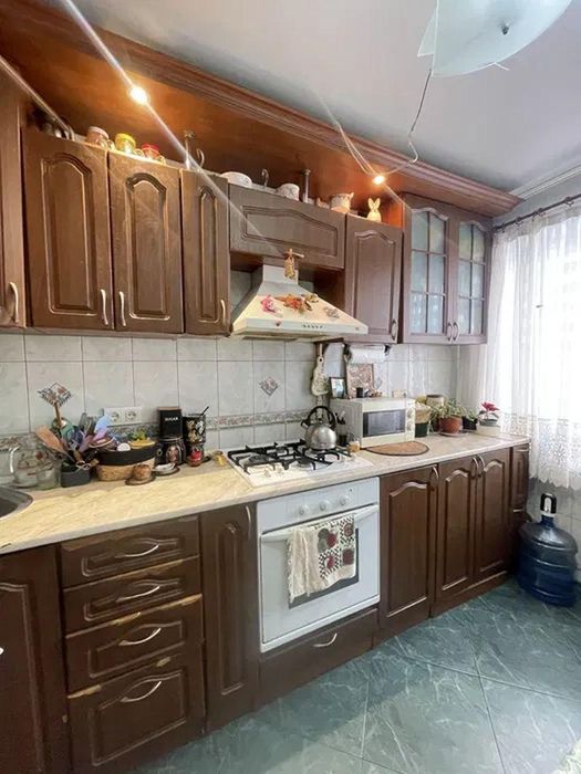 Продам 3-комн квартиру в районе Донецкое шоссе