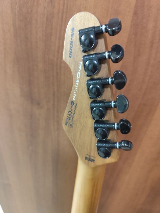 ESP LTD SN-1000 FR Black Blast