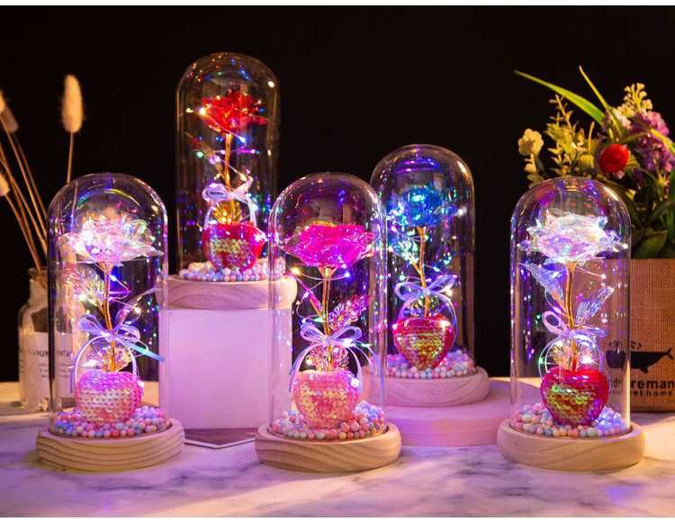 Piękna Niebieska Róża W Szkle z Czerwonym Sercem Prezent na Urodziny