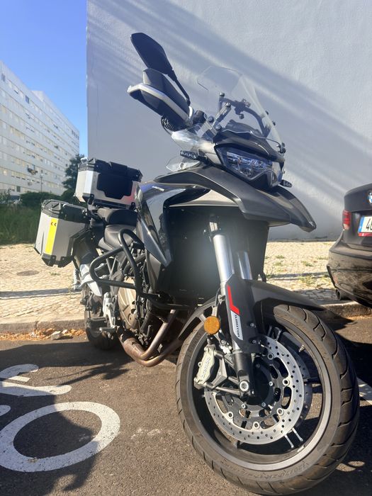 QJMotor SRT 700 | 2025 | 2.509 km | Excelente estado | Muito equipamento