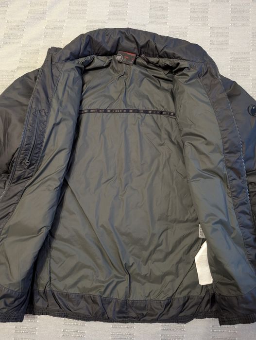 Демисезонная куртка (подложка) MAMMUT.    М