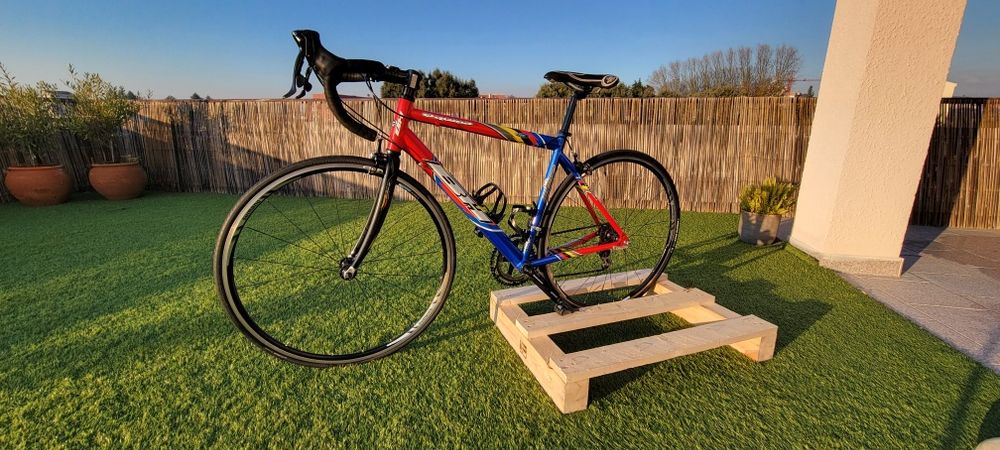 Bicicleta estrada BH