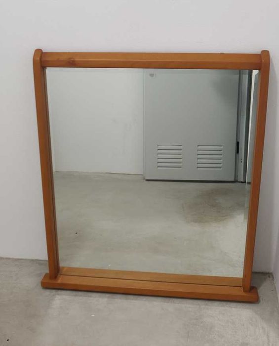 Espelho de Parede com Moldura em Madeira (97x90 cm) – Ótimo Estado