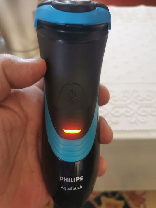 Maquina de barbear Philips Aquatouch