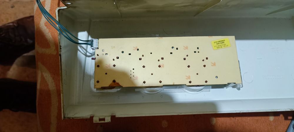 Плата управления с двигателем Indesit Witl 105