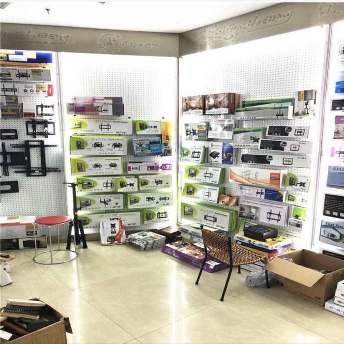 Настенный кронштейн для телевизора. Новый