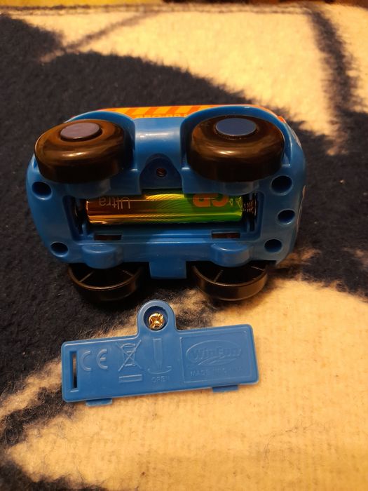 Fisher Price Muzyczny samochodzik